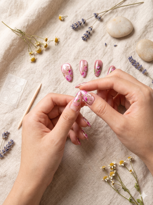 press on nagels tijdens kanker